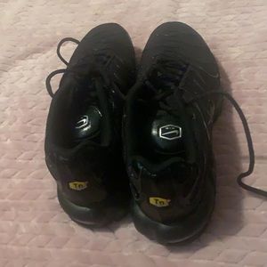 Black men’s air max